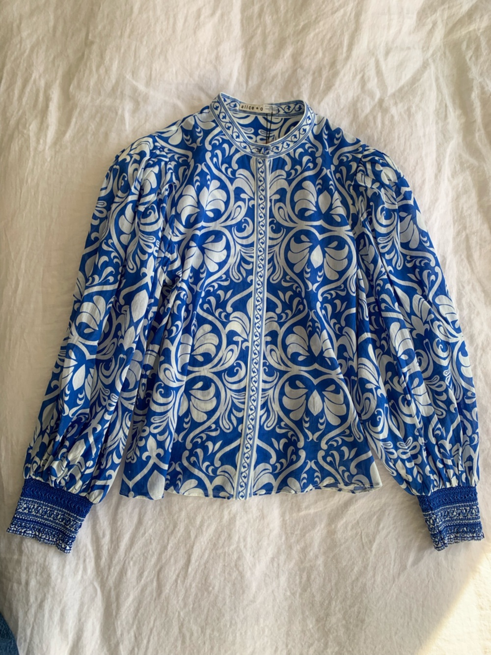 Nwt Alice + Olivia April Cotton Puff Button Down Up Top Soire True Blue White